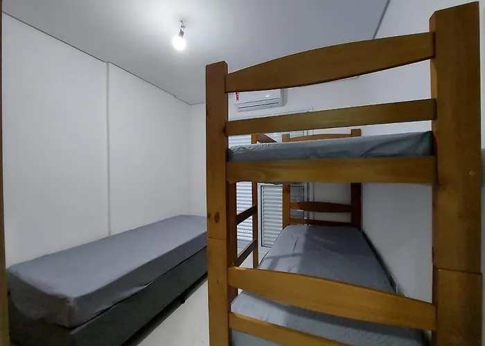 Apartamento perto da praia no Indaiá Bertioga